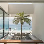 Villa Avery