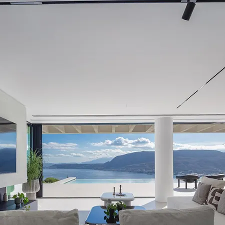 Avery Villa