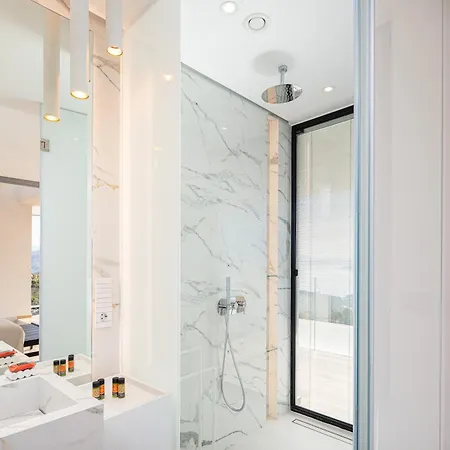 Avery * Chania (Crete)