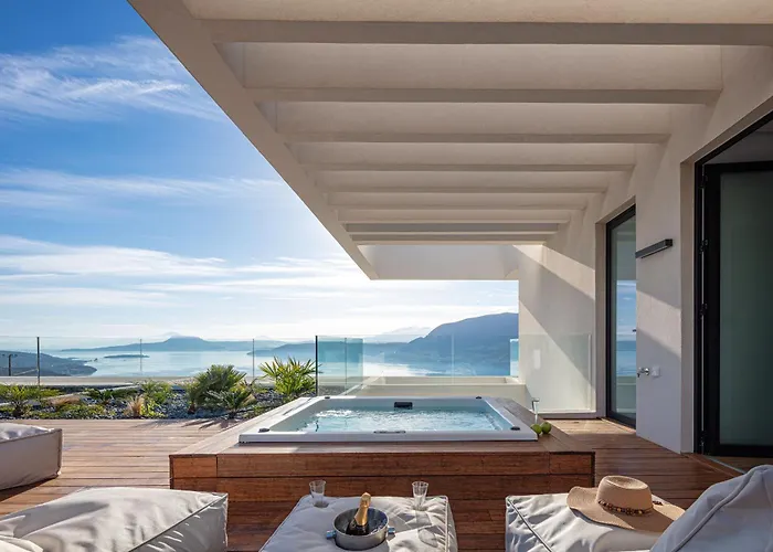 Avery Chania (Crete)